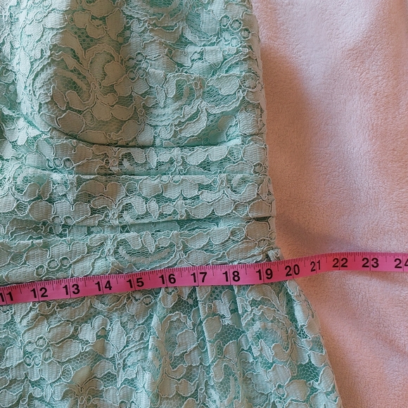 David's Bridal Short Lace Strapless Dress in Mint Green, Beautiful, Size… - Picture 10 of 13